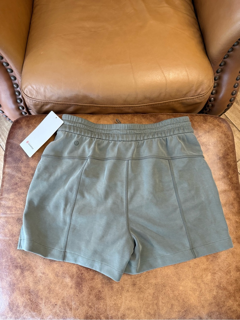 NWT Lululemon Softstreme High-Rise Short 4" Sz 8 Army Green - Picture 3 of 5